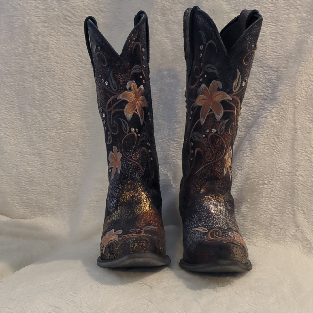 Floral Embroidered Cowboy Boots